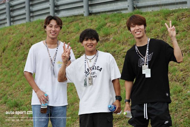 左からST1000に参戦中の國井勇輝選手、豊島怜選手、JSB1000に参戦中の岡本裕生選手