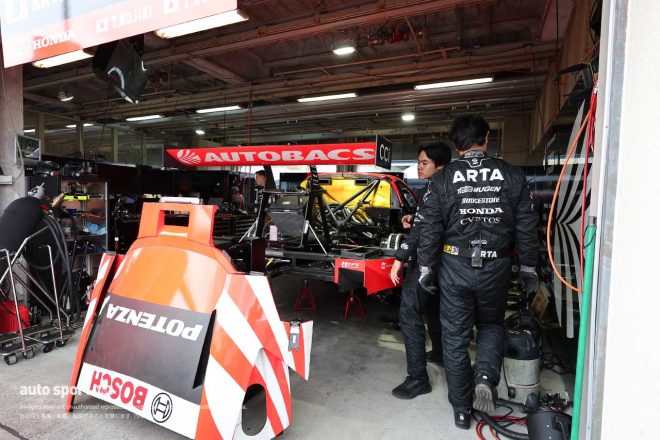 2023スーパーGT第7戦オートポリス　修復が行われる8号車ARTA MUGEN NSX-GT
