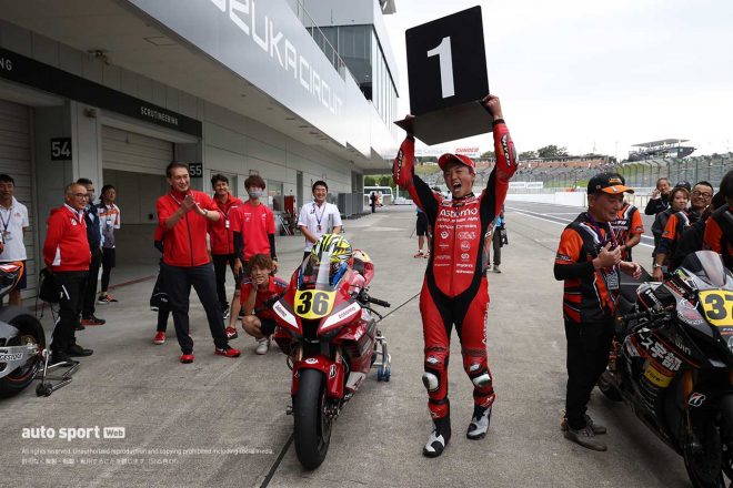 初優勝を決めた水野涼（Astemo Honda Dream SI Racing）／2023全日本ロード第8戦鈴鹿 JSB1000 レース1
