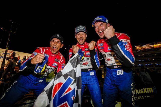 2023年IMSAプチ・ル・マンを制したメイヤー・シャンク・レーシング60号車アキュラARX-06のエリオ・カストロネベス、トム・ブロンクビスト、コリン・ブラウン