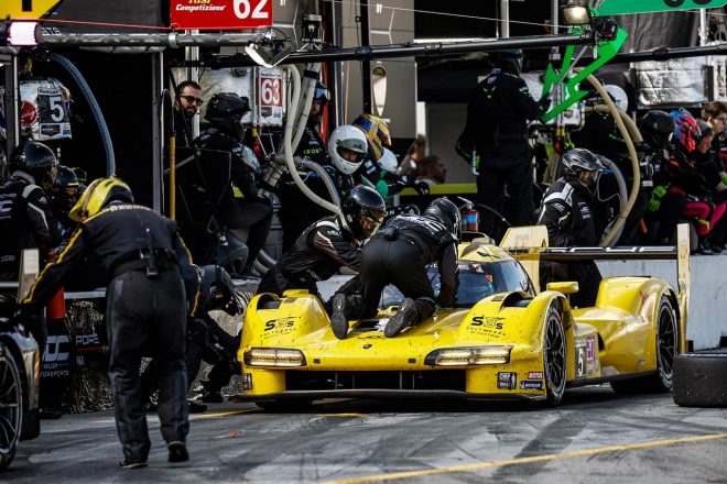 サードドライバーとしてジェンソン・バトンが加わったJDCミラー・モータースポーツの5号車ポルシェ963