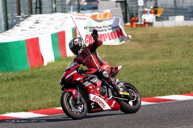 渡辺一馬（Astemo HondaDream SI Racing）／2023全日本ロード ST1000 チャンピオン