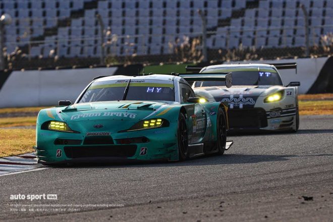2023スーパーGT第7戦オートポリス　埼玉トヨペットGB GR Supra GTとmuta Racing GR86 GTによるGT300トップ争い