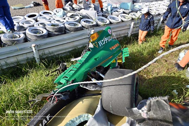クラッシュ後の笹原右京（VANTELIN TEAM TOM’S）の車両後部