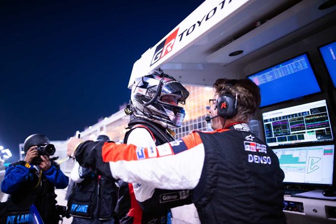 2023年WEC第7戦バーレーンで予選ポールポジションを獲得したトヨタ8号車のブレンドン・ハートレー