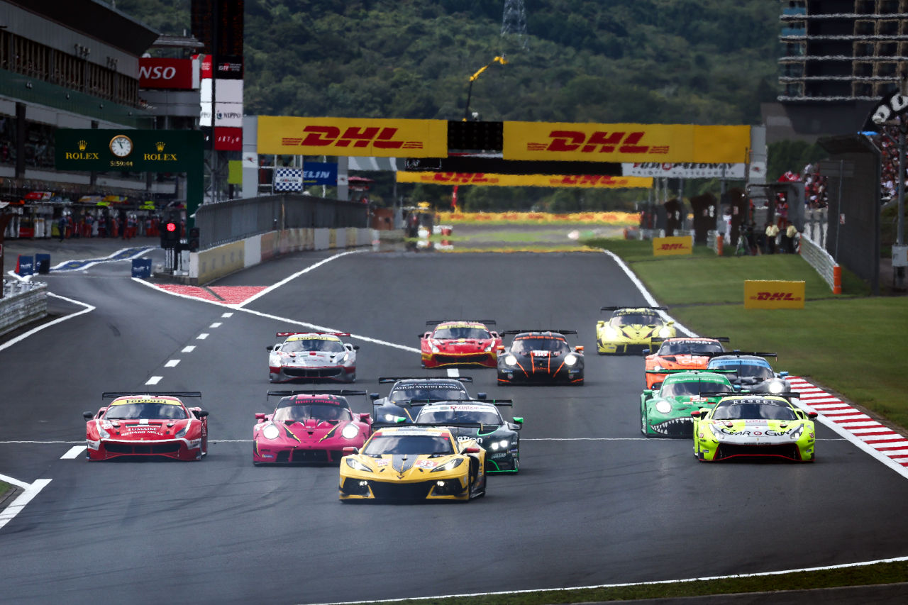 2023年WEC第6戦富士　LMGTEアマクラスのスタートシーン
