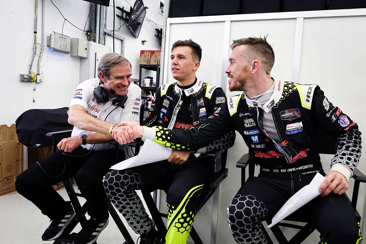 トヨタGR010ハイブリッドをドライブしたベン・バーニコートとジャック・ホークスワース