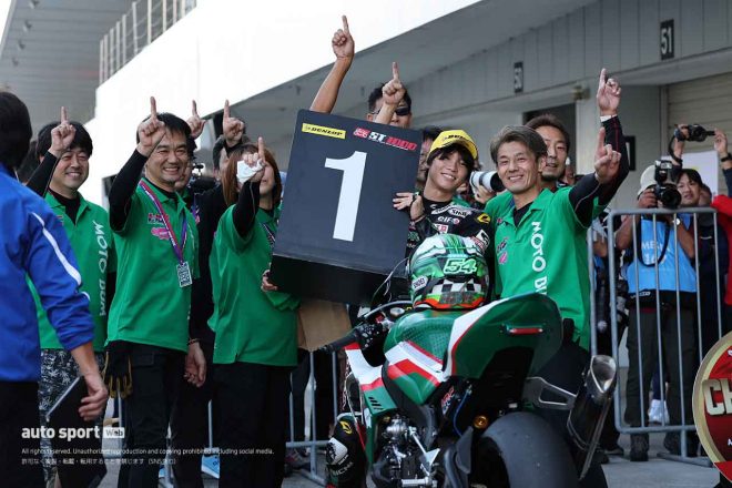 優勝した荒川晃大（MOTOBUM HONDA）／2023全日本ロード第8戦鈴鹿 ST1000