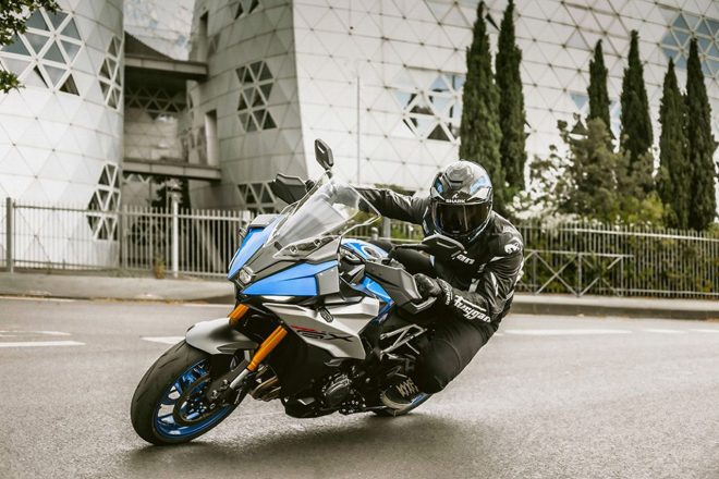 スズキGSX-S1000GX