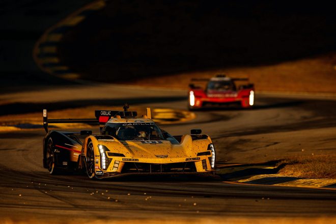 キャデラック・レーシングの01号車キャデラックVシリーズ.R