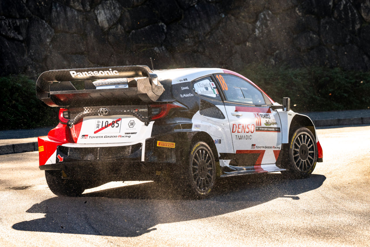 勝田貴元がドライブするトヨタGRヤリス・ラリー1（TOYOTA GAZOO Racing WRT）　2023年WRC第13戦ラリージャパン