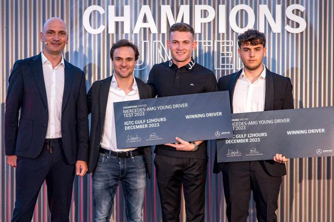 左からウェンドル、アウアー、フランク・バード、ロレンツォ・フェラーリ