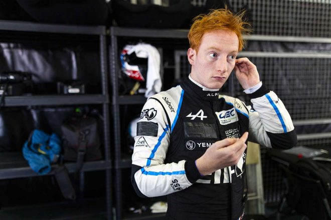 アルピーヌA424のテストに参加したシャルル・ミレッシ。2023年はアルピーヌ・エルフ・チームからLMP2に出場していた