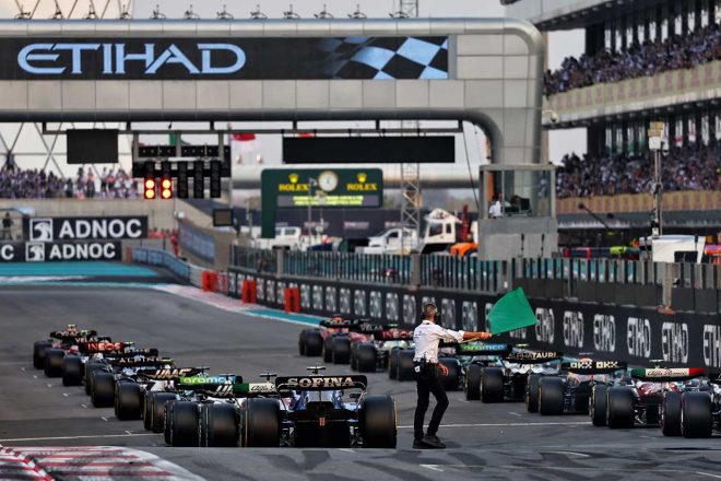 2022年F1第22戦アブダビGP　決勝スタート