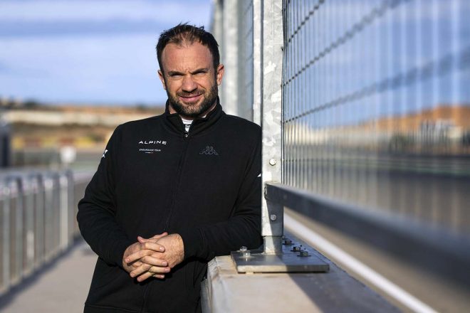 アルピーヌLMDhのドライバーに選出されたニコラ・ラピエール