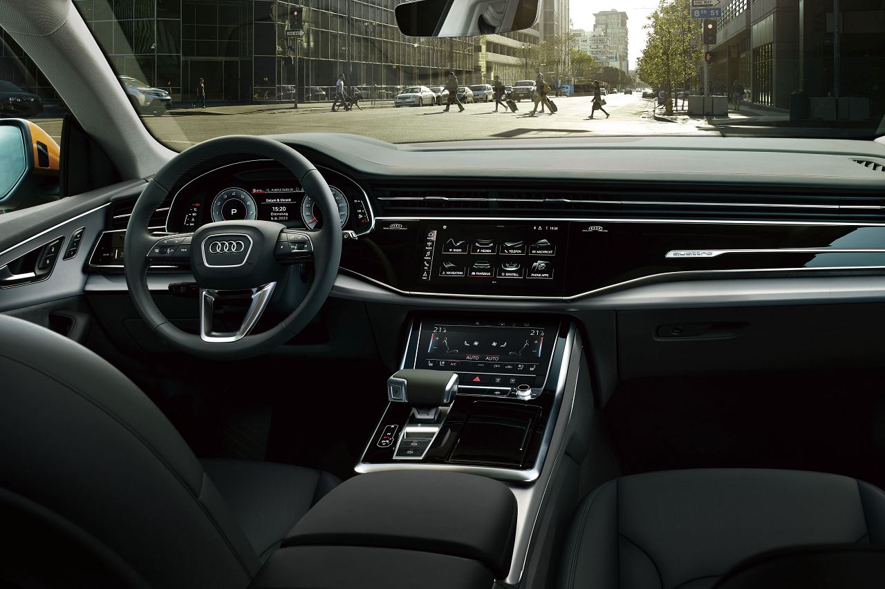 これで同シリーズには直噴ガソリンターボのTFSIモデルに加え、今回発表のTDI、スポーツグレードの『SQ8』、そして高性能版『RS Q8』を取りそろえる幅広い選択肢が用意された