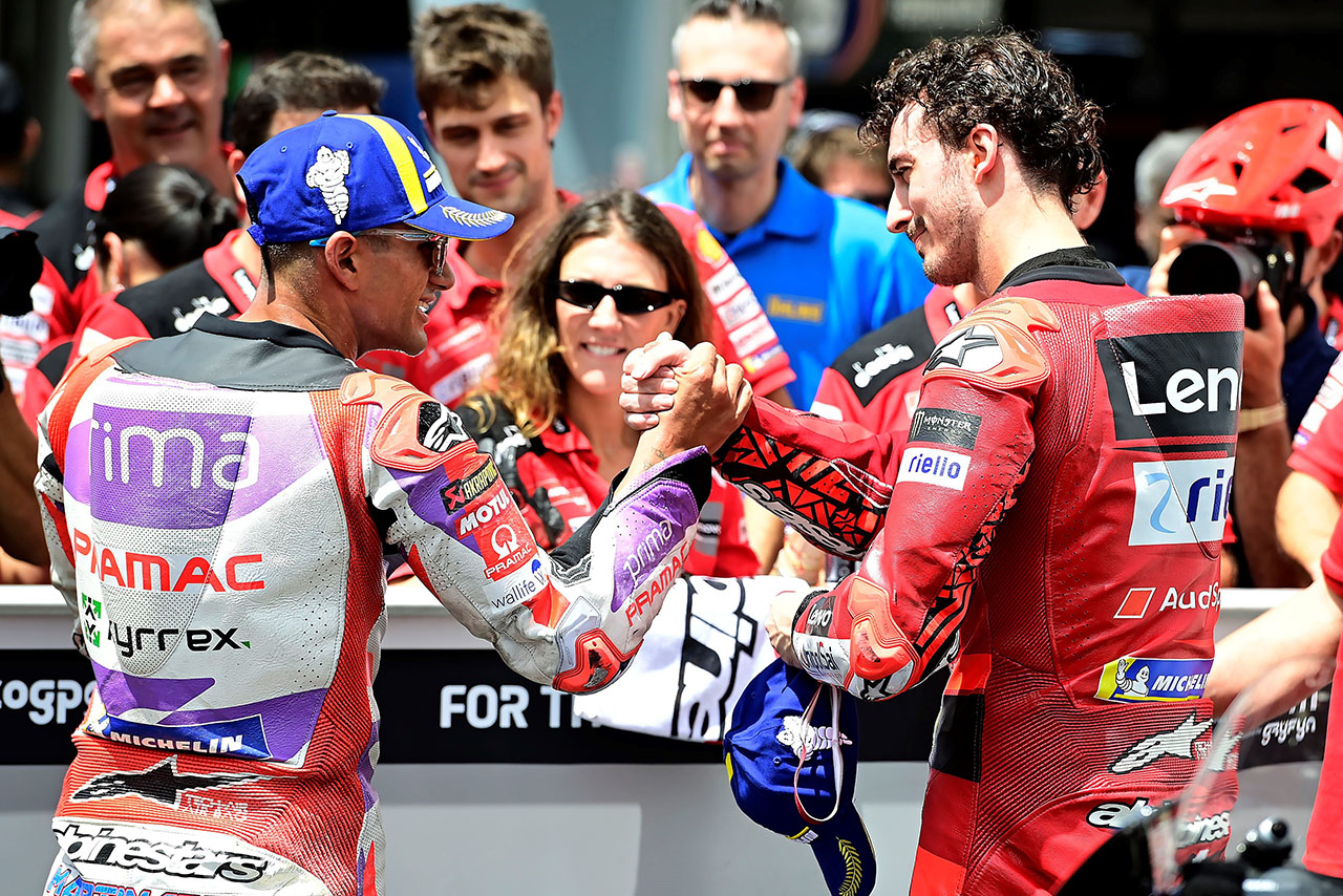 2023MotoGP：フランセスコ・バニャイア（ドゥカティ・レノボ・チーム）とホルヘ・マルティン（プリマ・プラマック・レーシング）