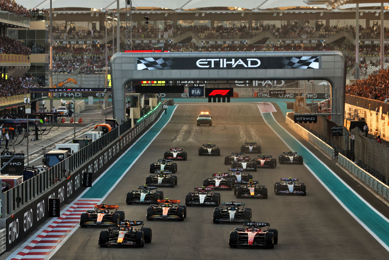 2023年F1第23戦アブダビGP　スタートシーン