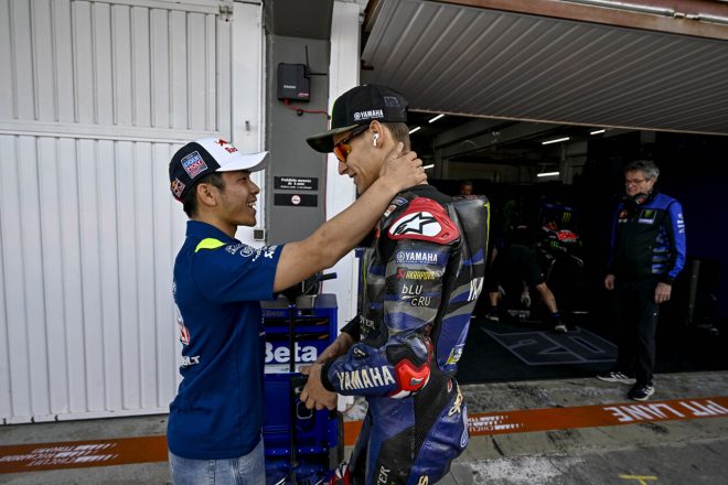 ファビオ・クアルタラロと佐々木歩夢／2023MotoGP第20戦バレンシアGP 決勝