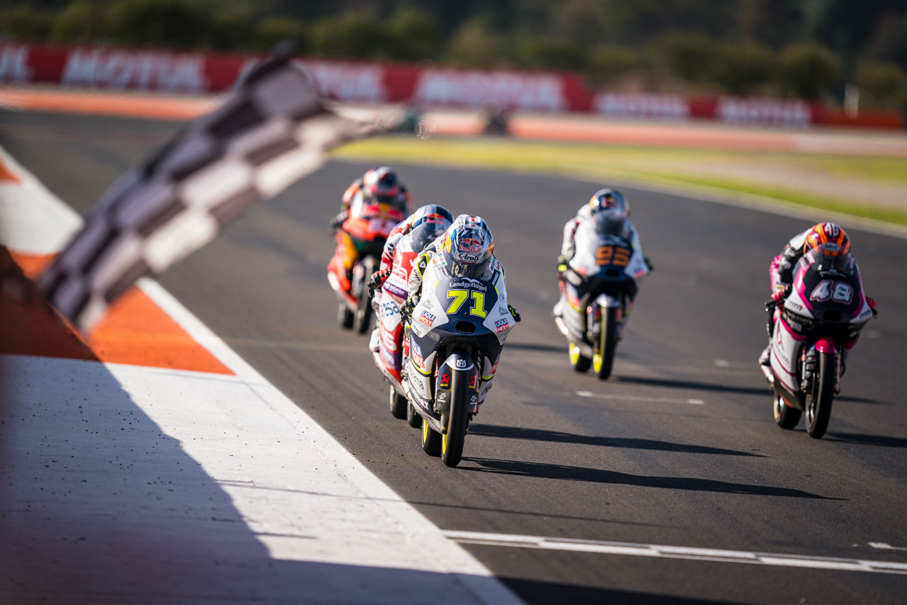 僅差の最終ラップを制しての優勝だった