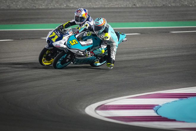 Moto3：佐々木歩夢（Liqui Moly Husqvarna Intact GP）とジャウマ・マシア（Leopard Racing）／2023MotoGP第19戦カタールGP