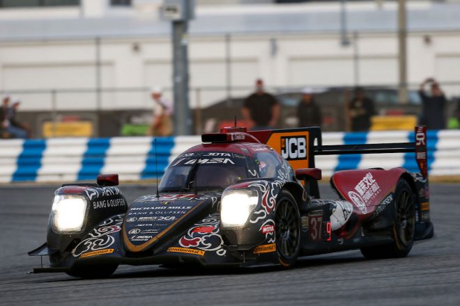 フェリックス・ローゼンクビスト、ロビン・フラインス、ダニエル・ジュンカデラ、ランス・ストロールがドライブした、ジャッキー・チェン・DCR JOTAのオレカ07・ギブソン