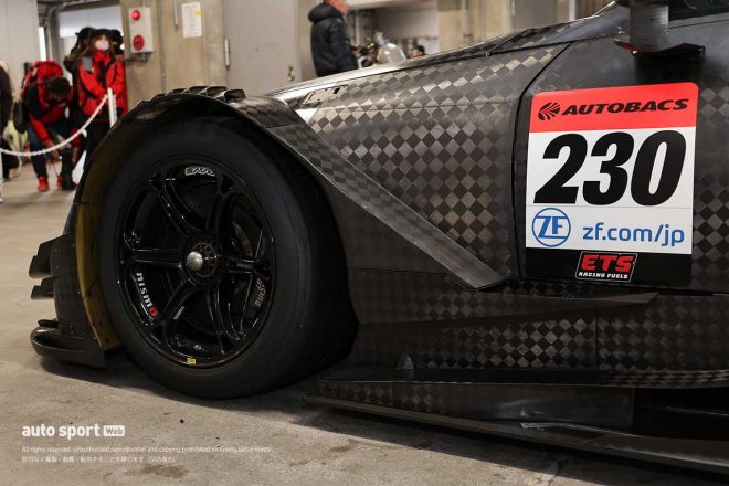 2024年型ニッサンZ GT500の左フロントフェンダー