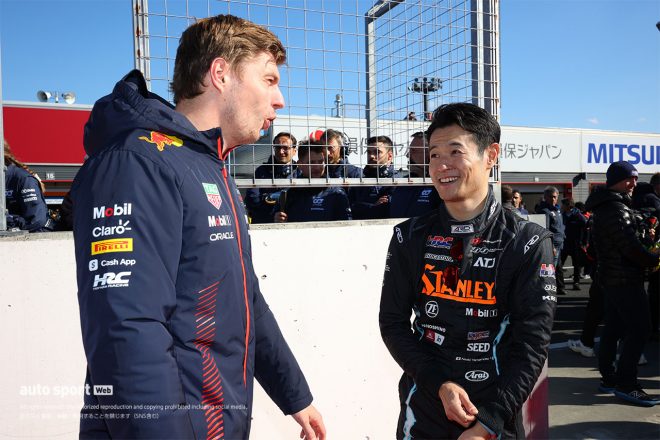マックス・フェルスタッペンと談笑する姿も見られた