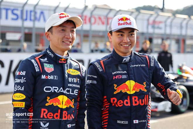 ホンダレーシングサンクスデー2023でデモランを行った岩佐歩夢と野尻智紀。来季はチームメイトとなるふたりの戦いにも注目だ