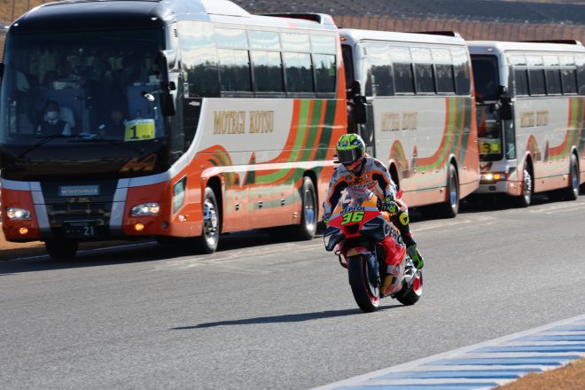 Honda Racing THANKS DAY 2023 - Circuit Safari二輪でマシンを走らせるジョアン・ミル（レプソル・ホンダ・チーム）