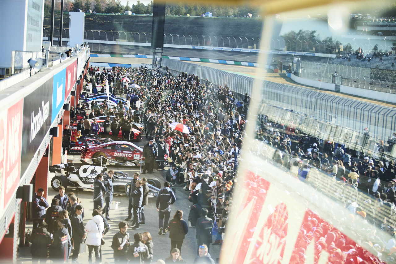 Honda Racing THANKS DAY 2023 - ピットウォーク