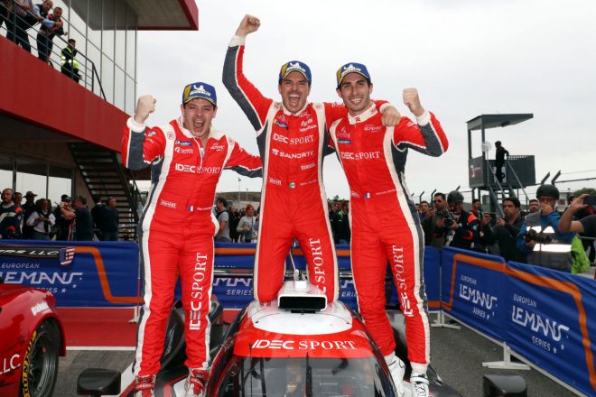 2019年ELMSシリーズチャンピオン獲得を喜ぶメモ・ロハス（中央／IDECスポール）