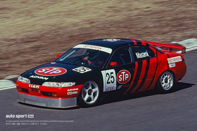 1995年、全日本ツーリングカー選手権の第1、2戦富士を戦ったADVAN COROLLA セレス。影山正美がドライブした。