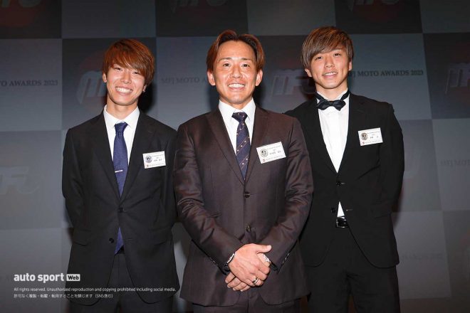 JSB1000：中須賀克行（中）、岡本裕生（左）、水野涼（右）／MFJ MOTO AWARDS 2023 全日本選手権ランキング認定表彰式