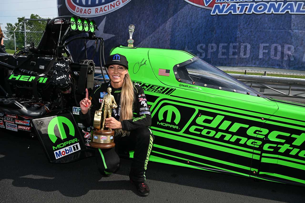 『NHRAキャンピング・ワールド・ドラッグ・レーシングシリーズ』の最高峰“Top Fuel dragsters（トップフューエル・ドラッグスター）”にてランキング2位を獲得したリア・プルーエット