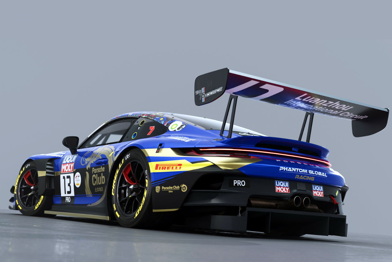 リヤウイングの翼端板に、提携するチーム75モータースポーツのロゴが確認できる