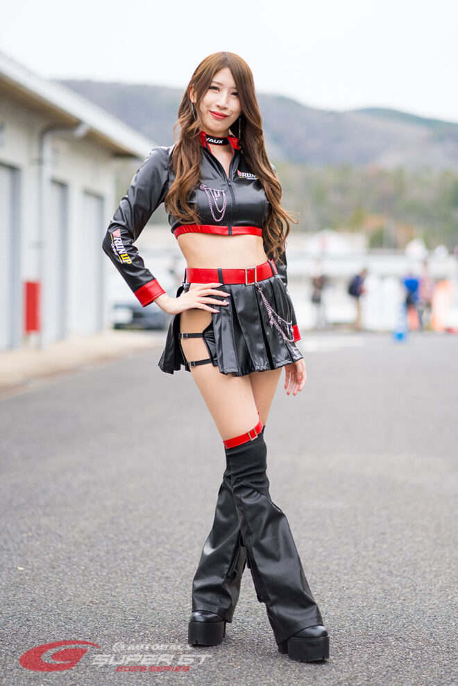 綾瀬優 RUNUP Rising Angels 2025年/スーパーGTの写真①