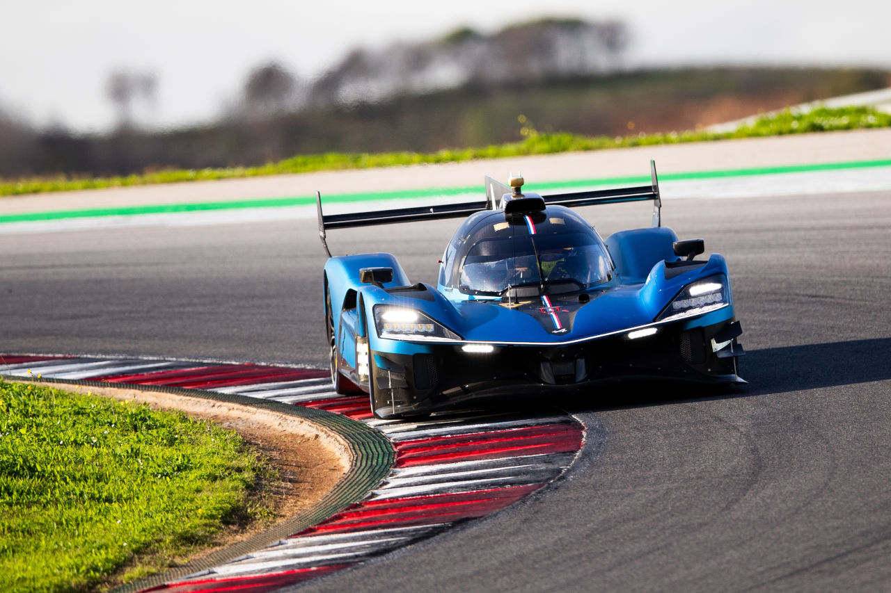 ミック・シューマッハーもステアリングを握るLMDhマシン『アルピーヌA424』