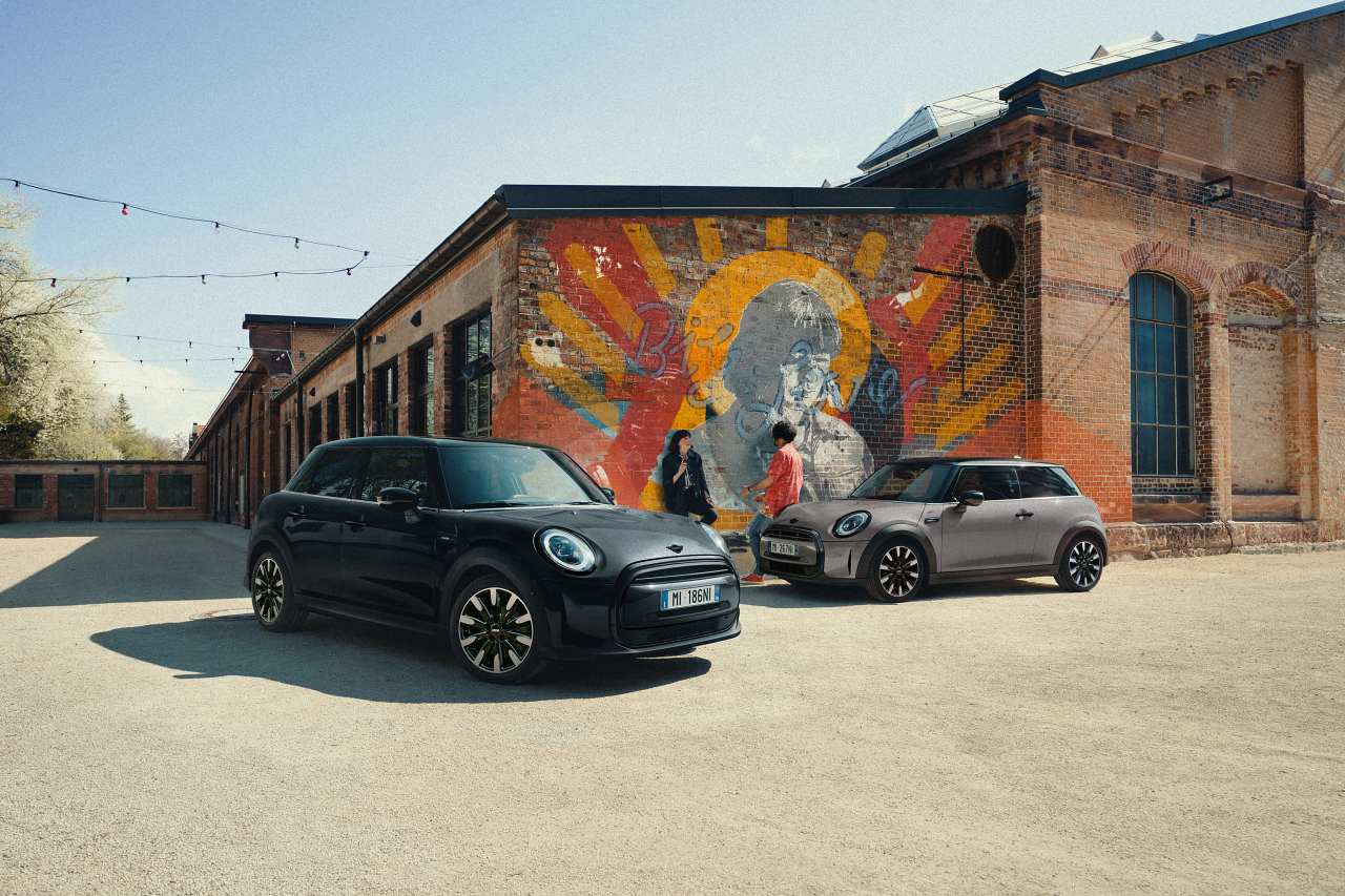 ロンドン中心部に位置する“パンクロックとサブカルチャーの聖地”の名を冠した『MINI Camden Edition（カムデン・エディション）』が登場