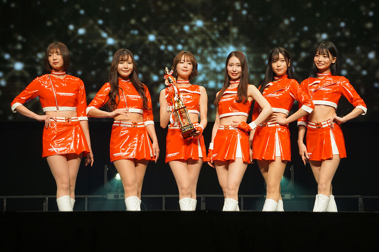 東京オートサロン2024コスチュームアワードを受賞したSHIBATIRE