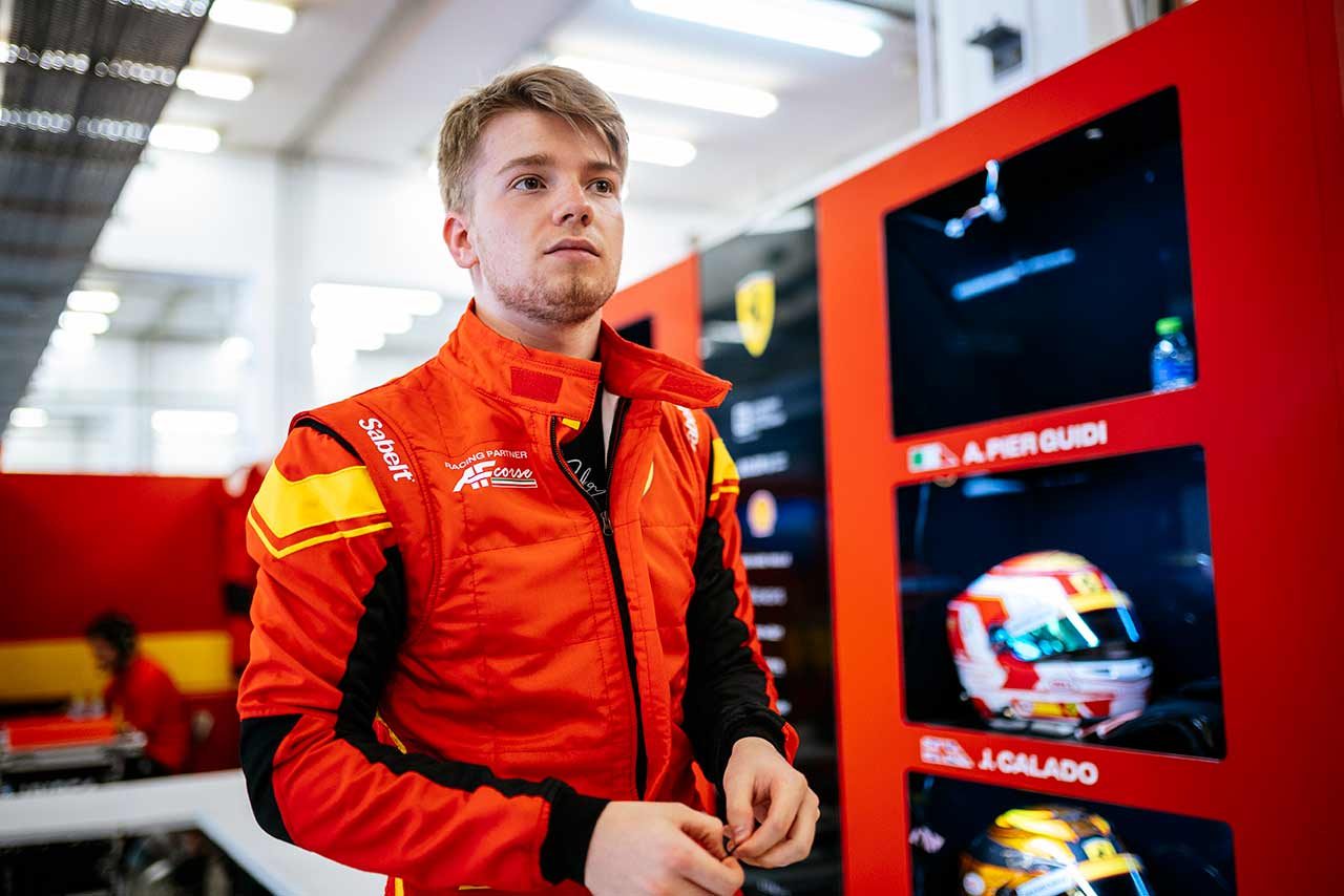 2023年11月、WECルーキーテストに参加しフェラーリ499Pを初ドライブしたロバート・シュワルツマン