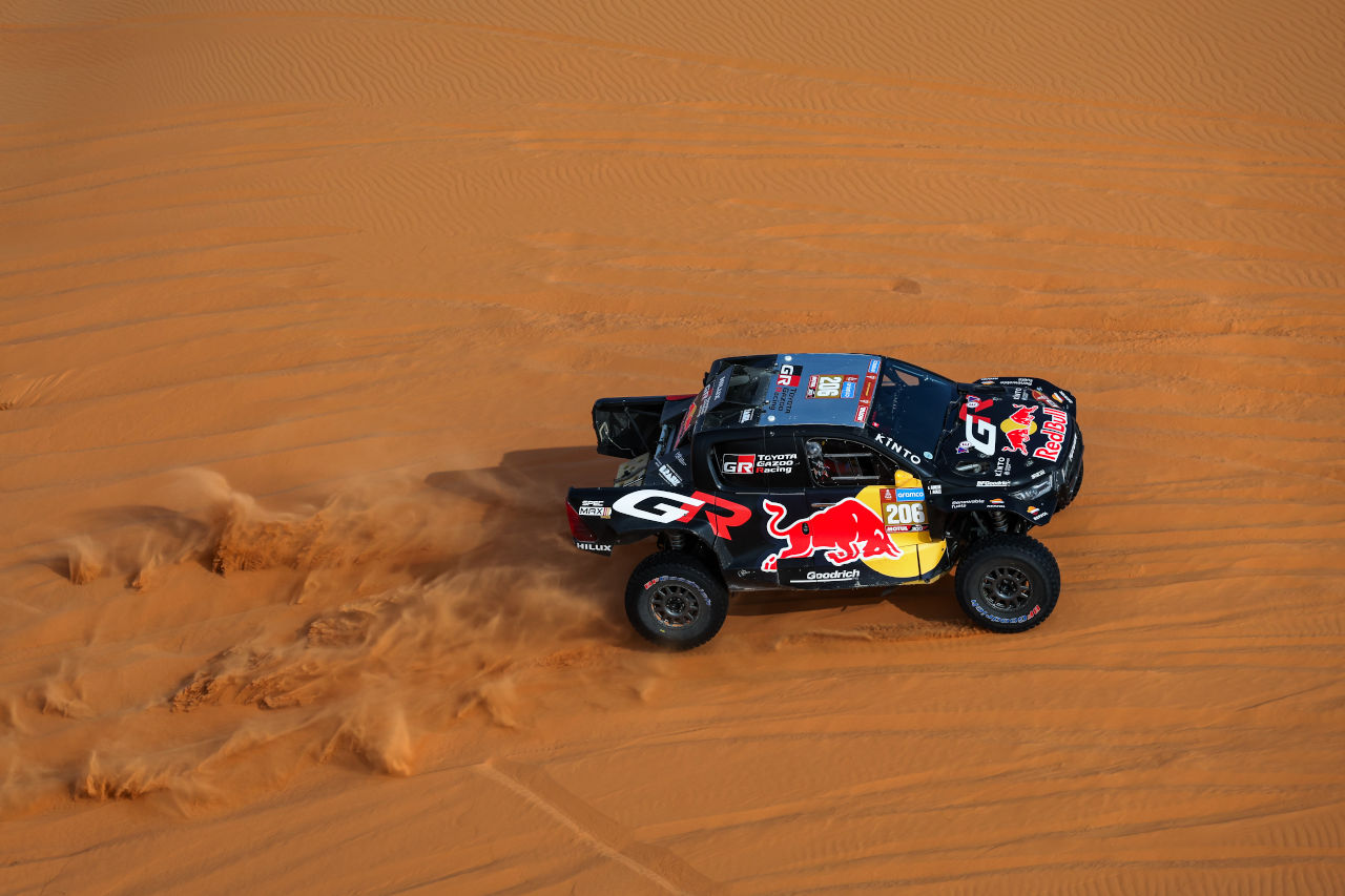 総合3番手につけているTOYOTA GAZOO Racingのルーカス・モラエス（トヨタGRダカールハイラックス・エボT1U）　ダカールラリー2024