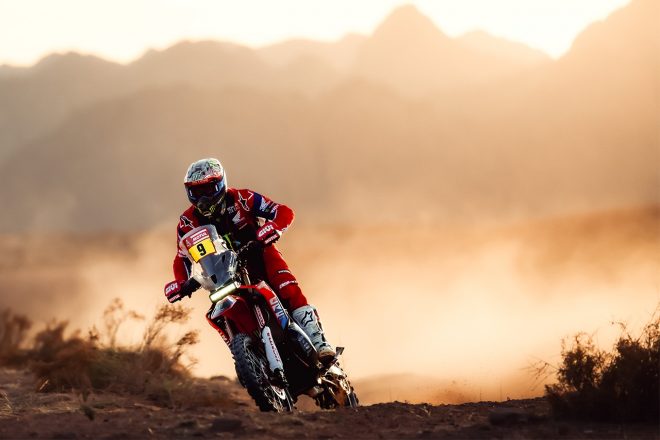 現在総合首位のリッキー・ブラベック（ホンダCRF450ラリー）　ダカールラリー2024