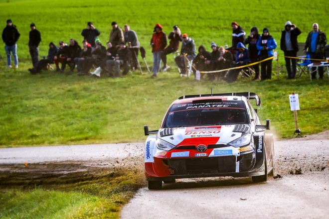 インカットによって汚れていく路面　2023WRC第12戦セントラル・ヨーロッパ