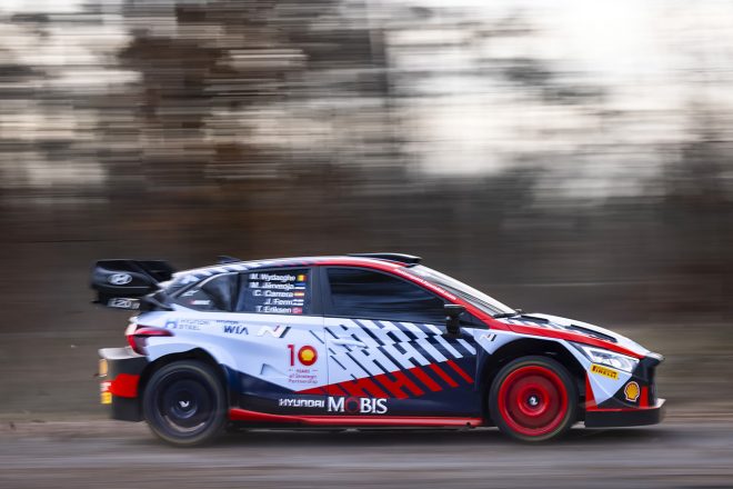 2024年のWRCに参戦するヒョンデ・シェル・モービスWRTのi20 Nラリー1