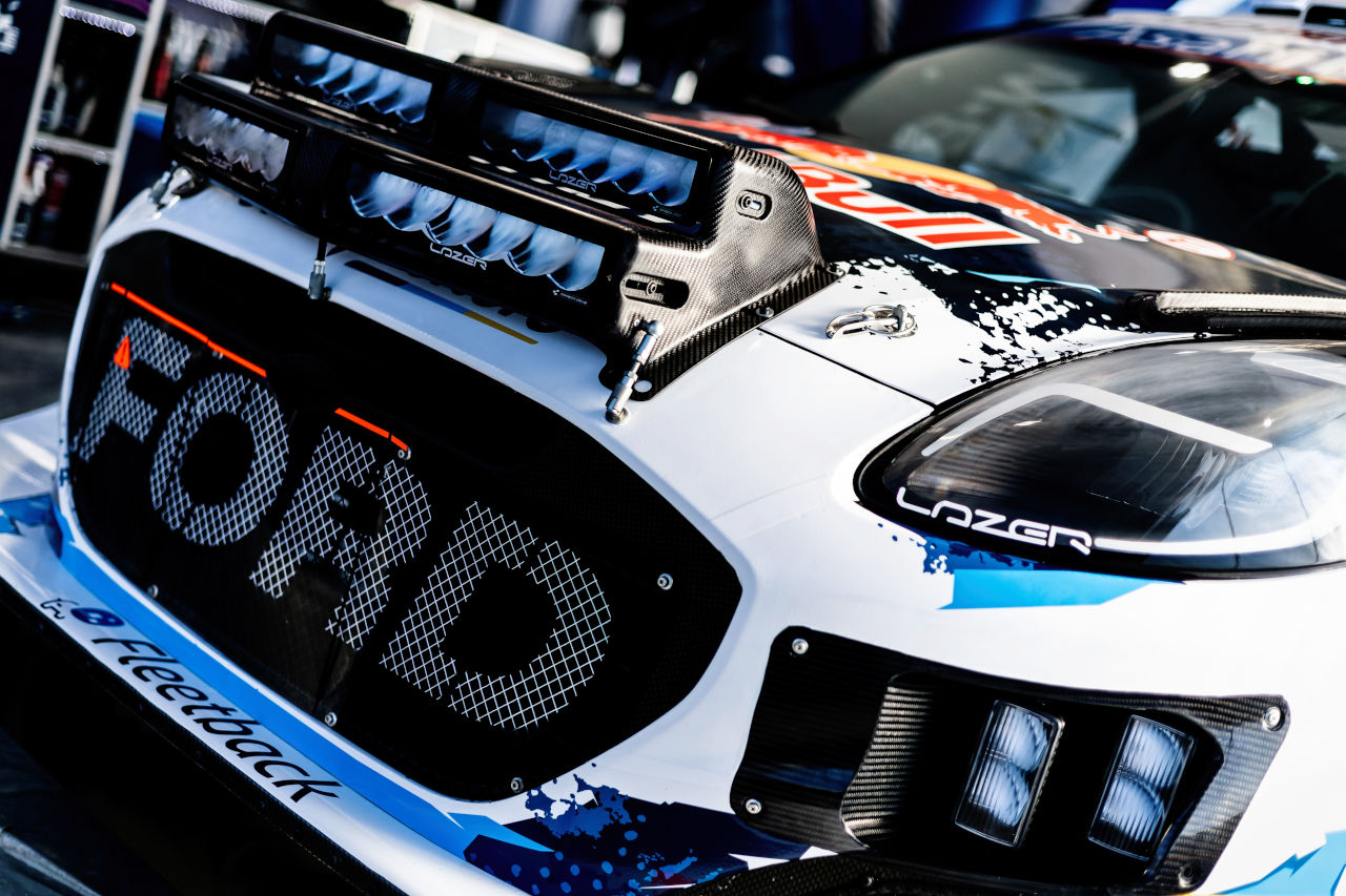LED型のランプポッドが装着されたフォード・プーマ・ラリー1（Mスポーツ・フォードWRT）　2024年WRC第1戦ラリー・モンテカルロ