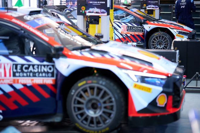 ヒョンデ・シェル・モービスWRTのサービスパークの様子　2024年WRC第1戦ラリー・モンテカルロ