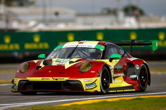 ＃86　MDKモータースポーツ／ポルシェ911 GT3 Rクローン・リー／アンデルス・フィヨルドバッハ／ラリー・ホールデ／クラウス・バッハラー