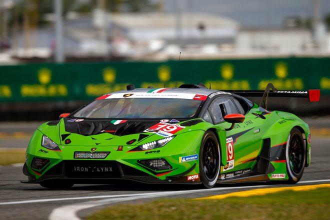 ＃19　アイアン・リンクス／ランボルギーニ・ウラカンGT3エボ2フランク・ペレラ／ジョーダン・ペッパー／アンドレア・カルダレッリ／ミルコ・ボルトロッティ