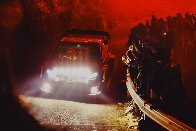 デイ1で総合首位に立ったエルフィン・エバンス（トヨタGRヤリス・ラリー1）　2024年WRC第1戦ラリー・モンテカルロ